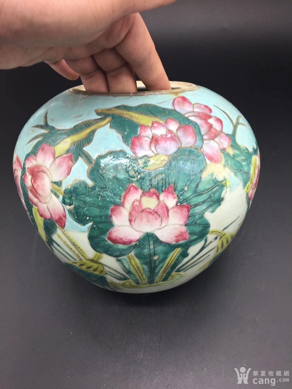 瓷器 当代 清代粉彩荷花西瓜罐