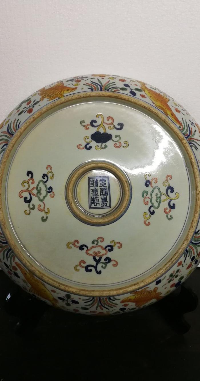 大明嘉靖五彩鱼藻纹盘子_华夏古玩城_华夏收藏网