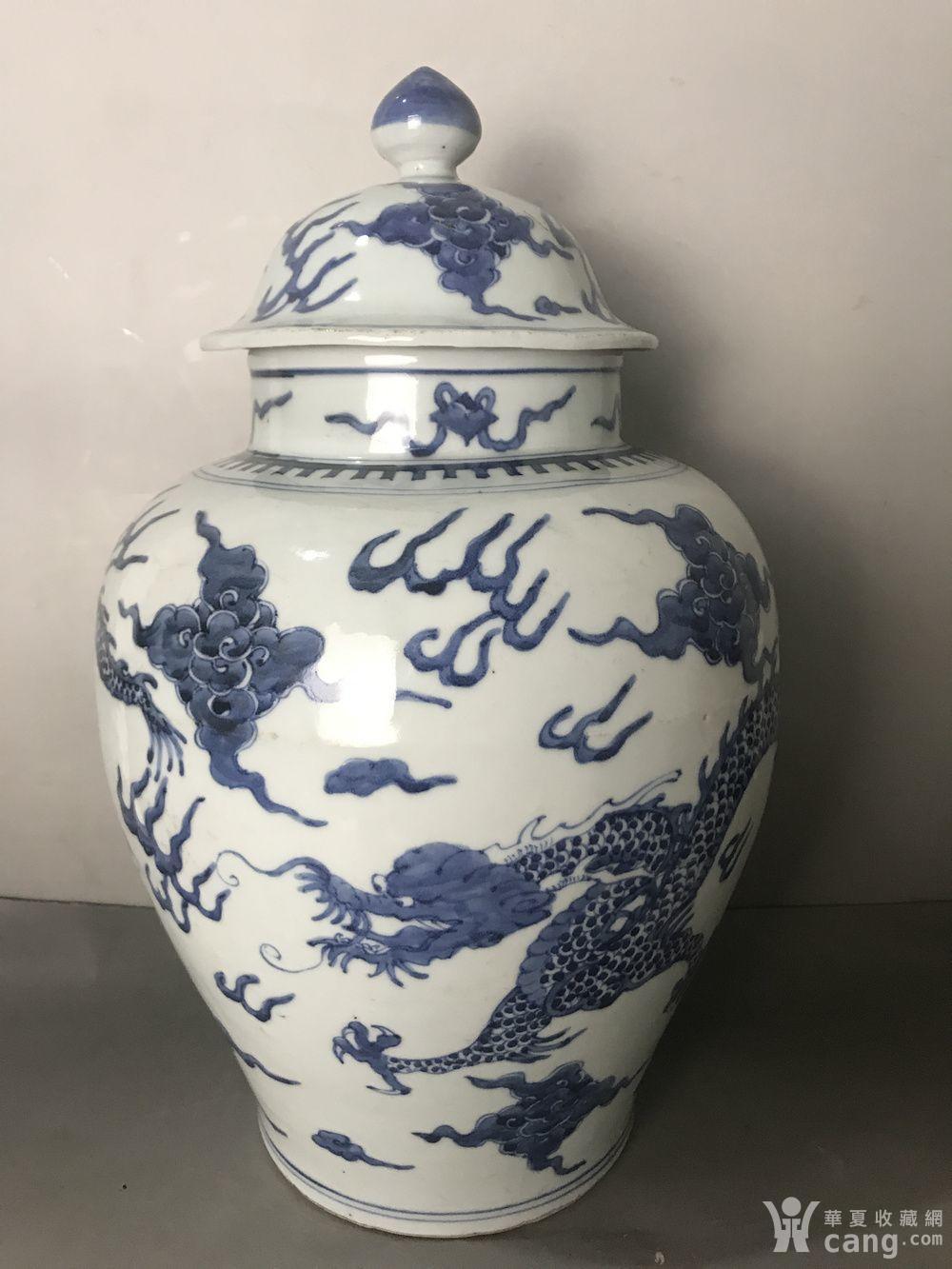 清顺治青花龙纹将军罐