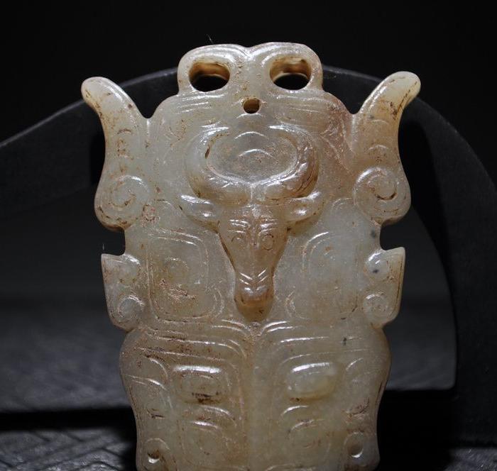 兽面纹玉牌挂件古玉老玉和田玉