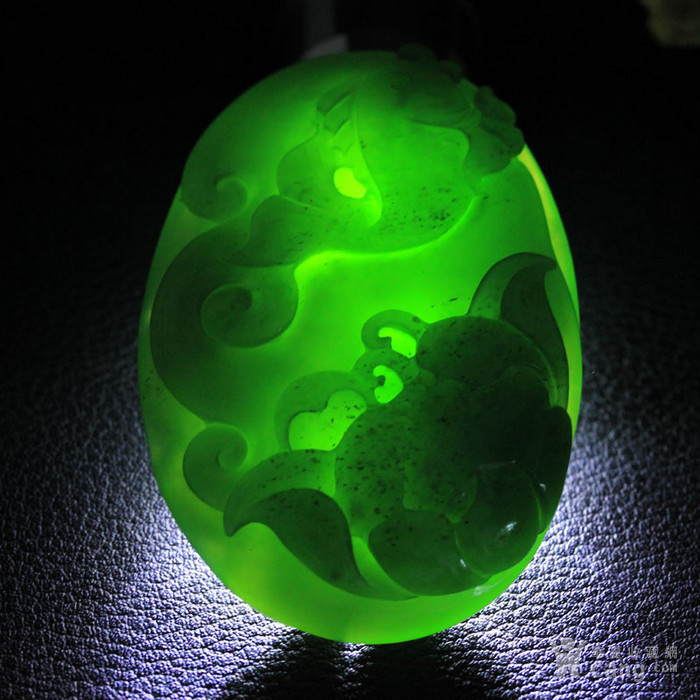 7号矿老料和田玉正阳绿碧玉鲤鱼闹莲挂件