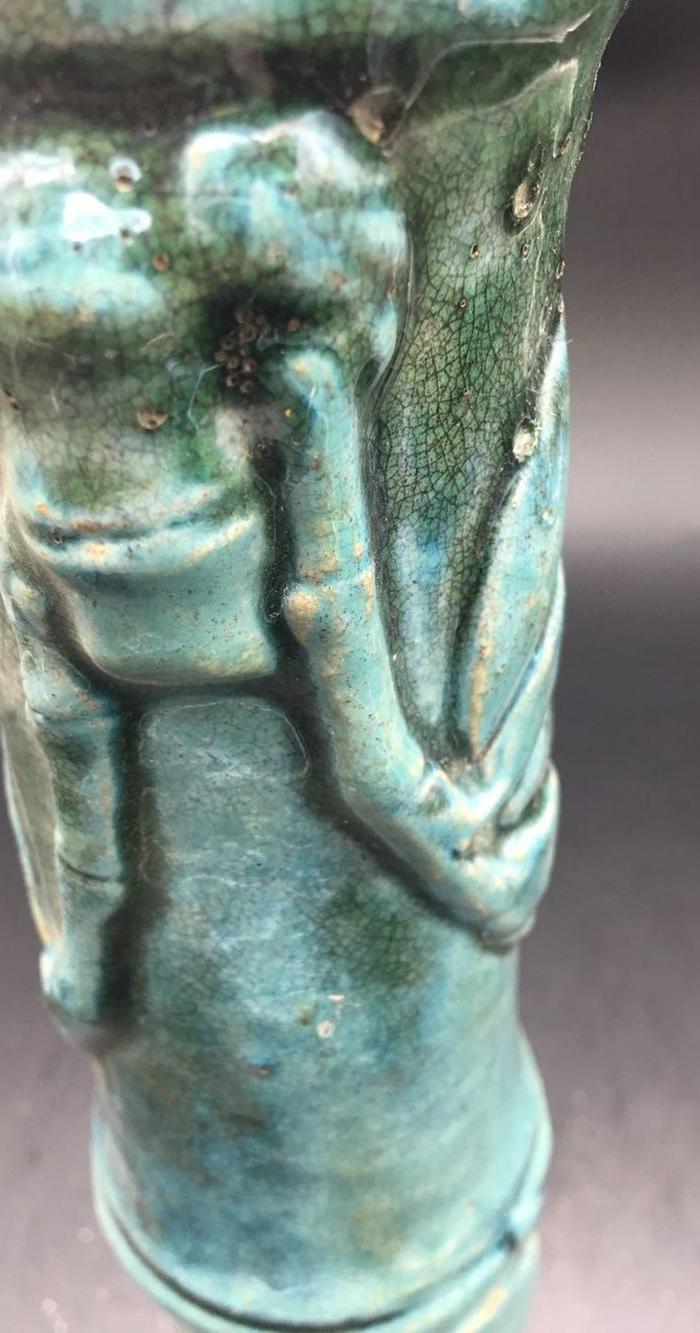 华夏古玩城 瓷器 其它 > 清代孔雀蓝釉开片竹节纹件