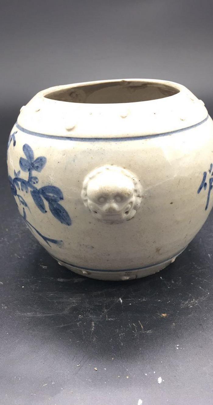 明代青花开片鼓钉洗