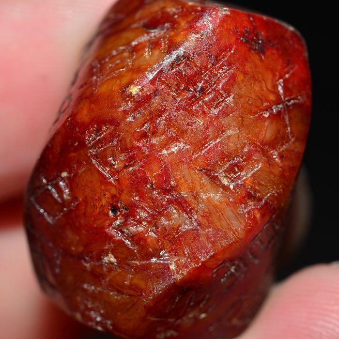 和田玉红玉满铭文避祸消灾刚卯勒子