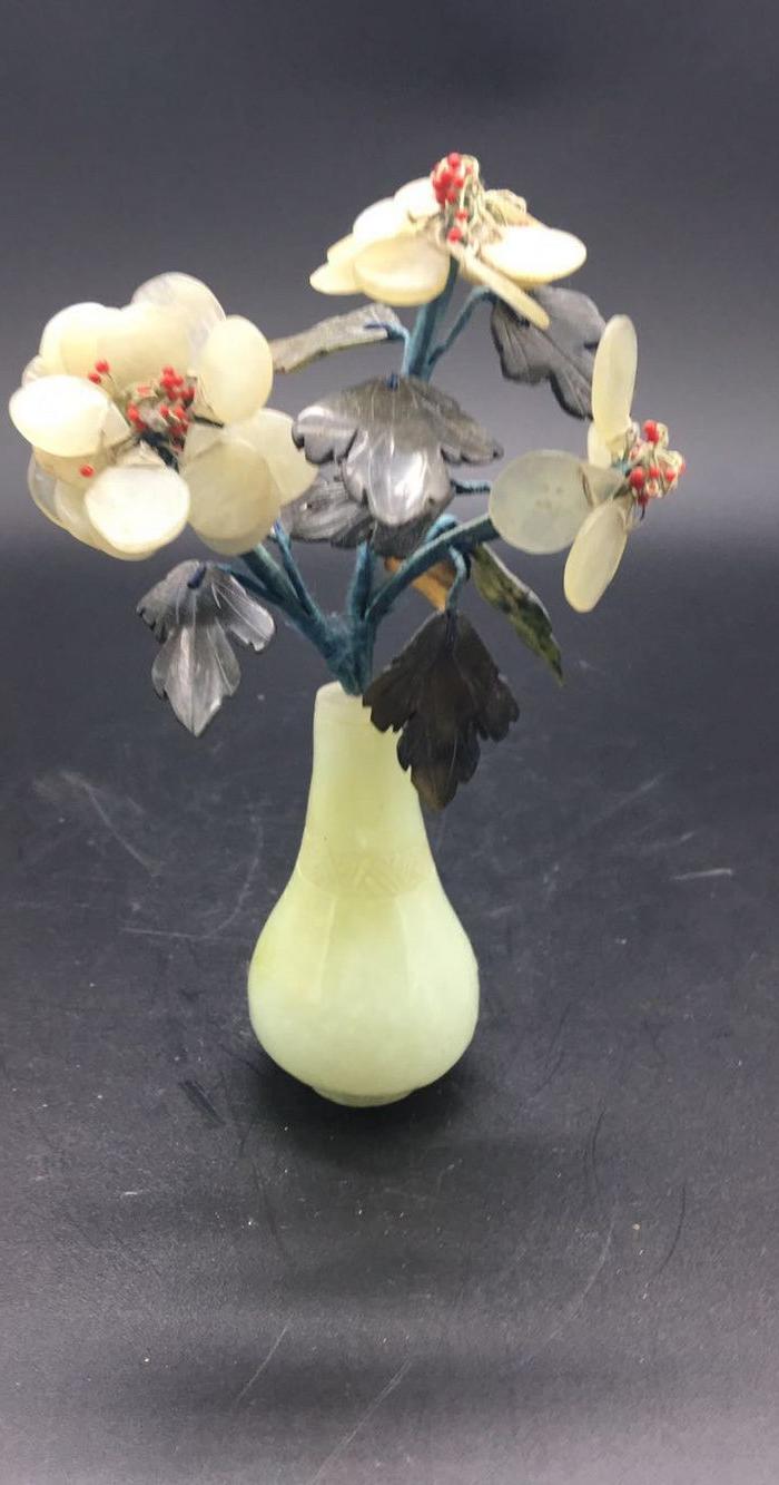华夏古玩城 玉器 其它 > 欧洲回流老玉花摆件