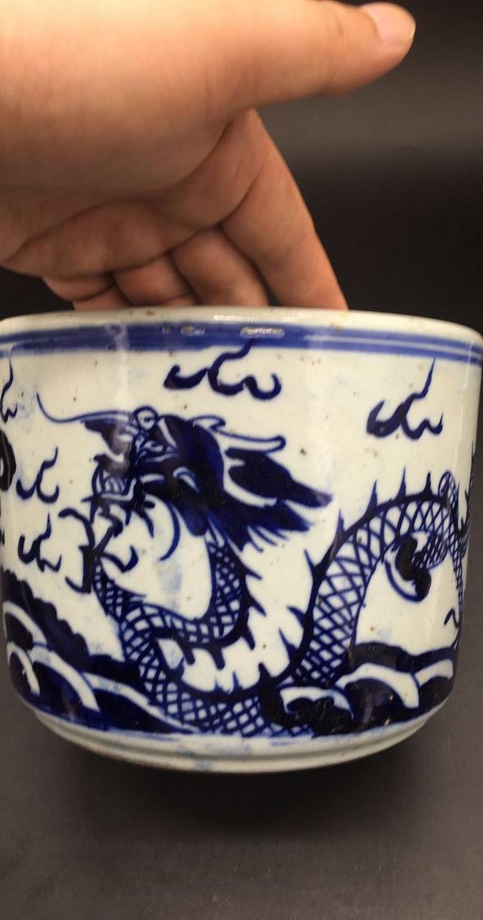 清代青花龙纹香炉