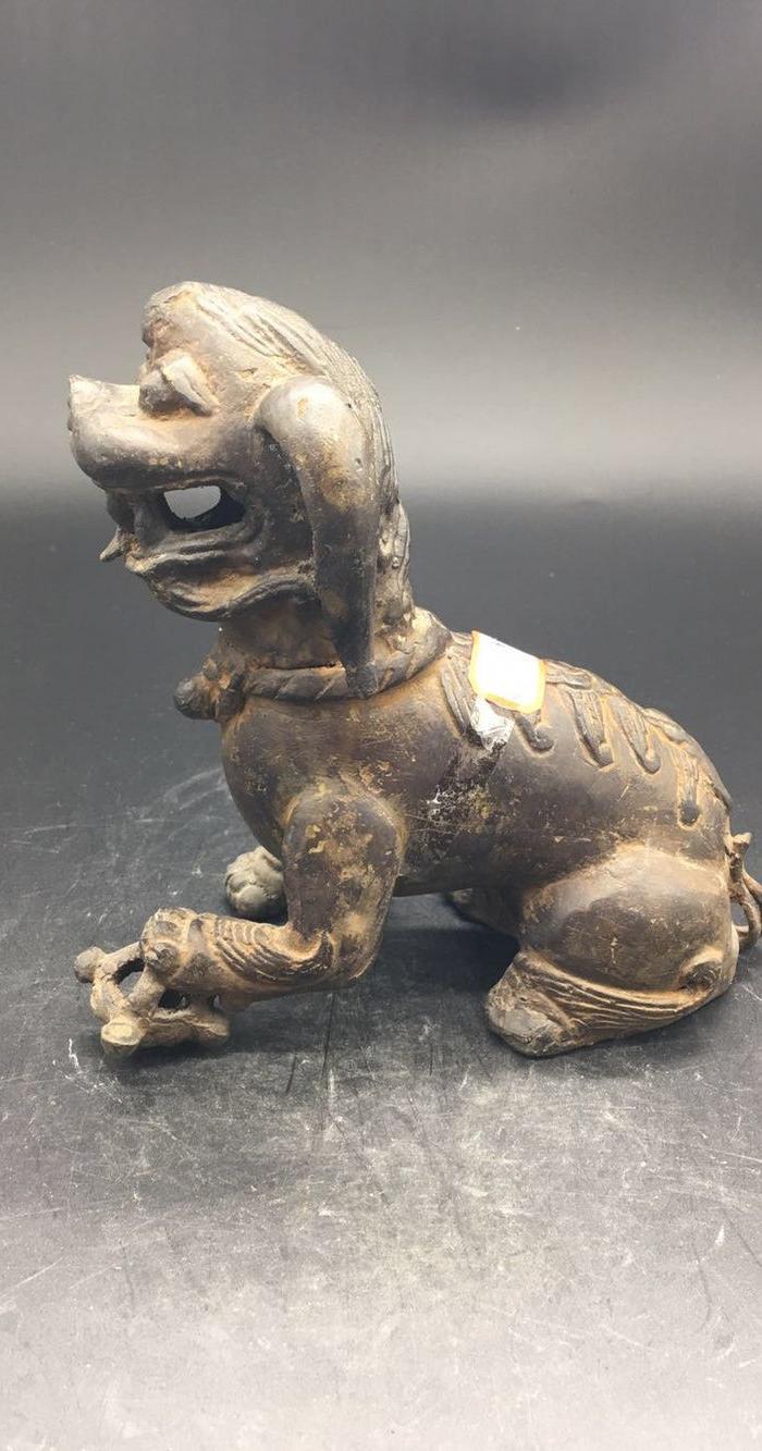 明代老铜鎏金狮子摆件