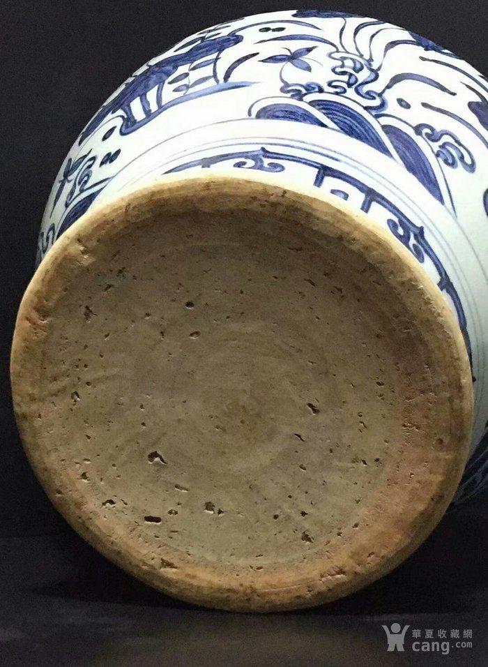 华夏古玩城 瓷器 明清 > 明代空白期青花鱼草纹大罐 品相:全品