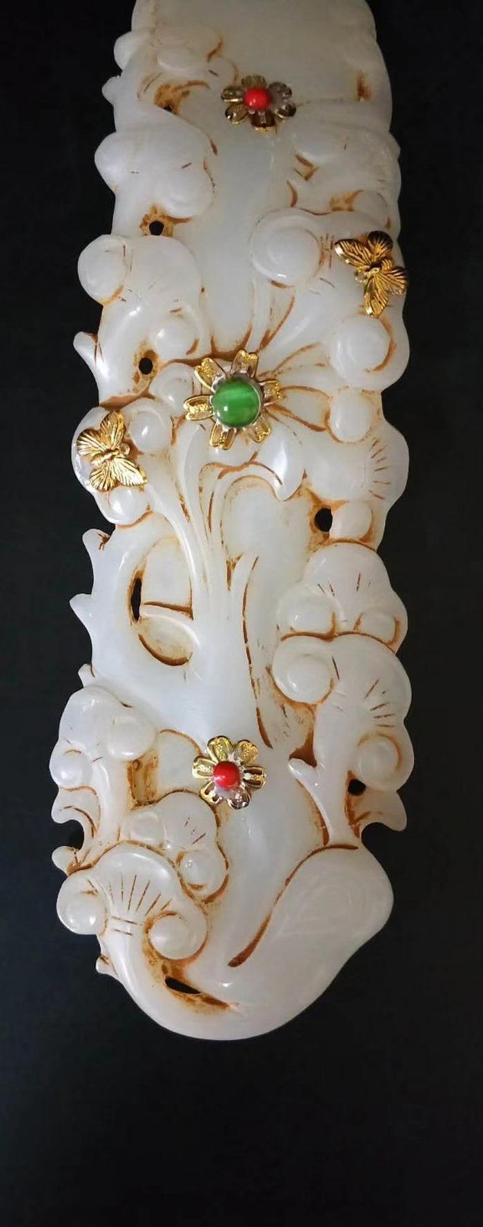 华夏古玩城 玉器 和田 > 清代镶嵌和田玉宝石如意摆件.