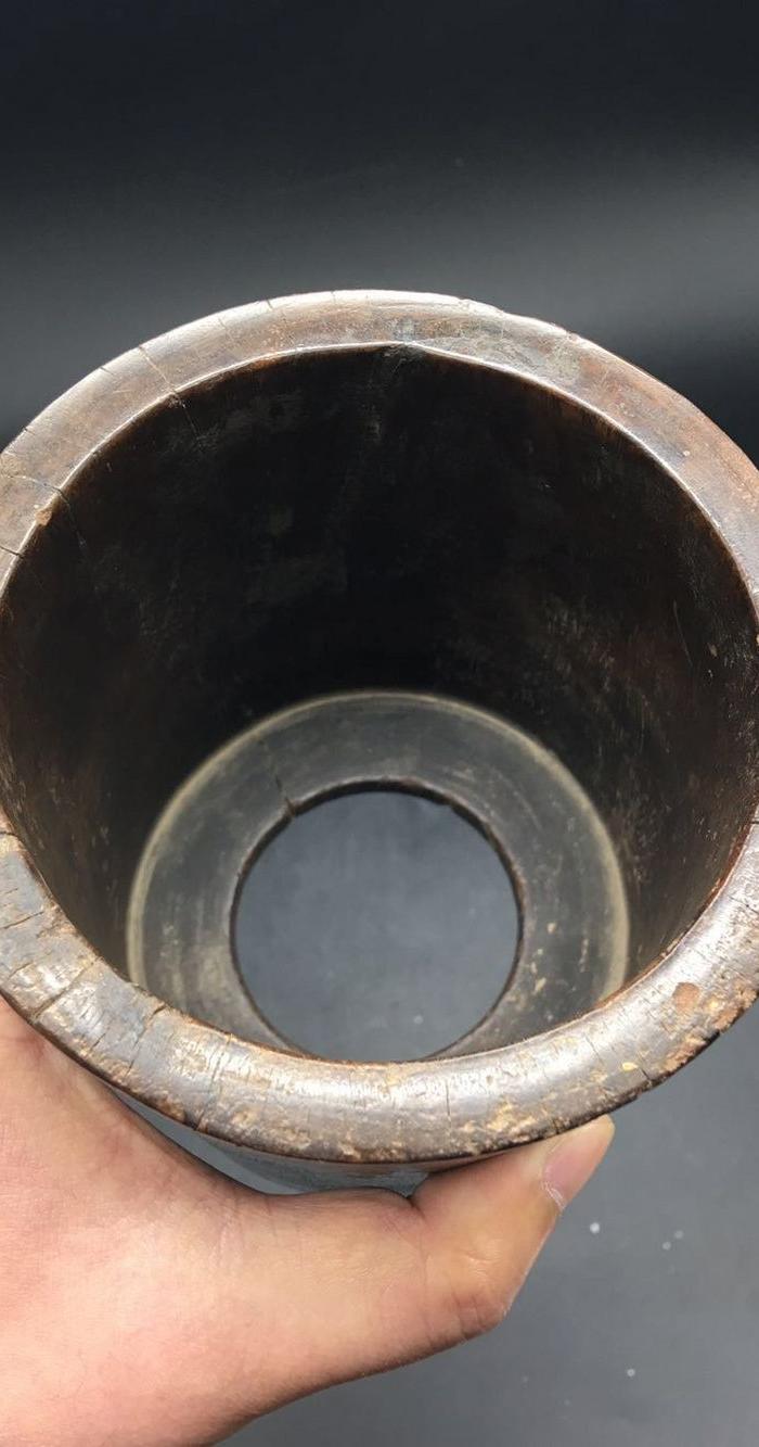 明代老黄花梨笔筒