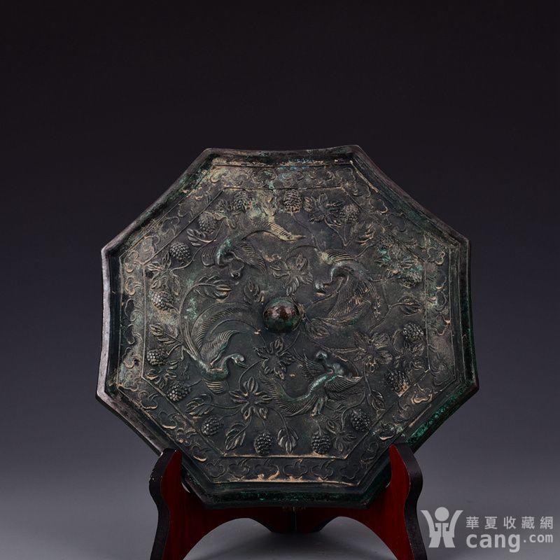 花鸟葡萄纹八棱镜