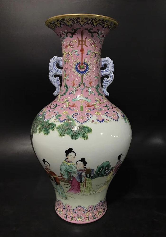 乾隆粉彩人物双耳瓶一对_华夏古玩城_华夏收藏网
