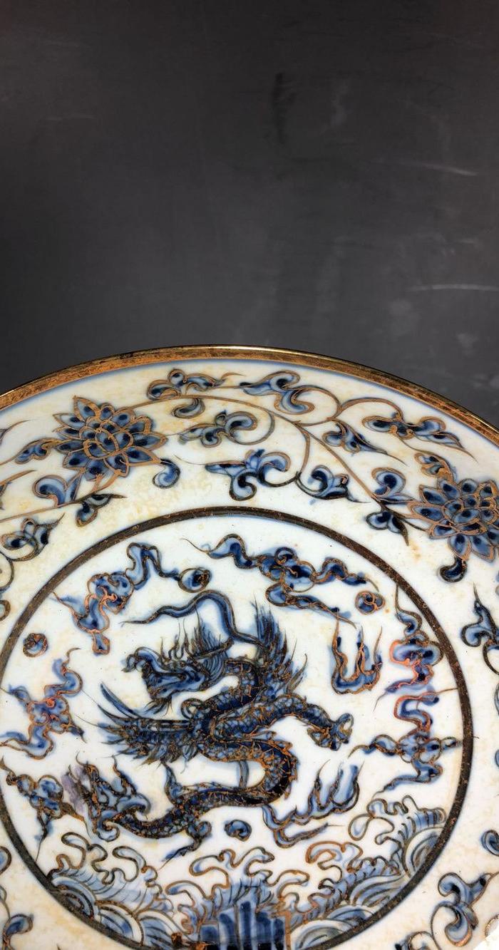 明代青花描金龙纹盘