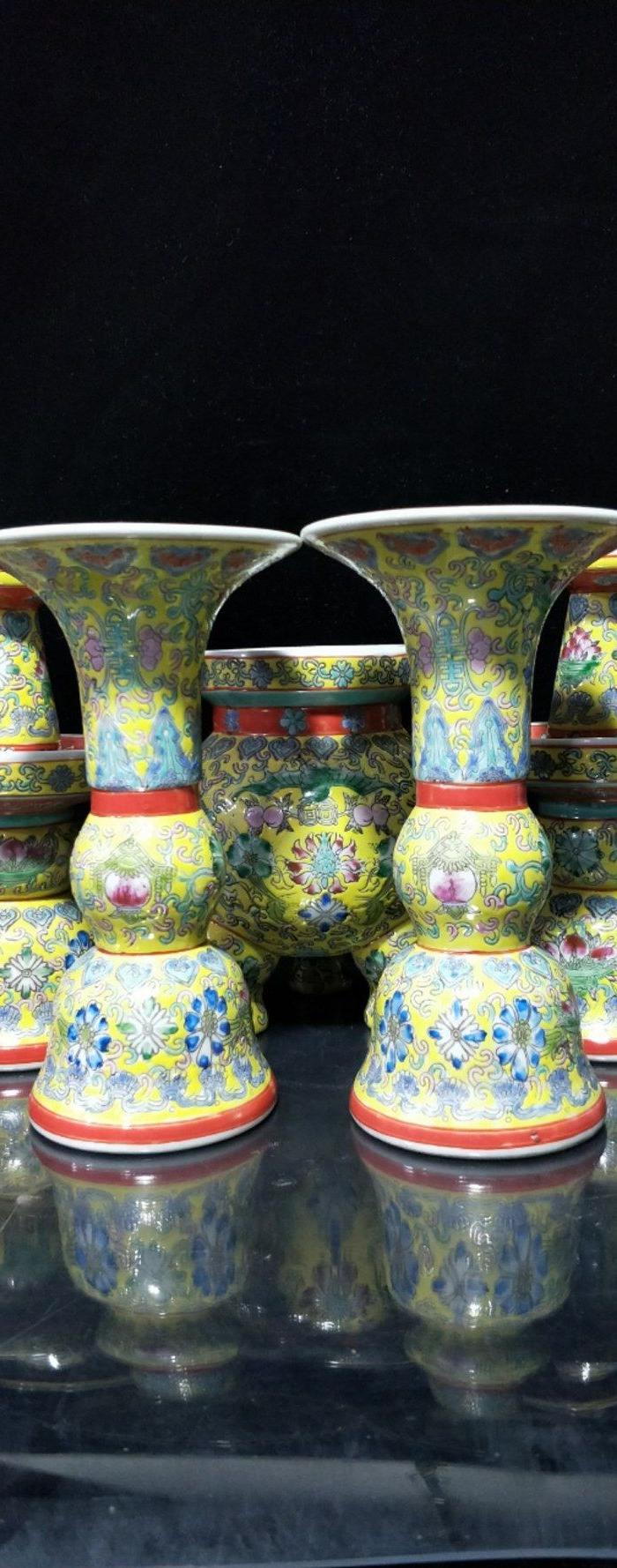 华夏古玩城 瓷器 其它 > 清珐琅彩五供