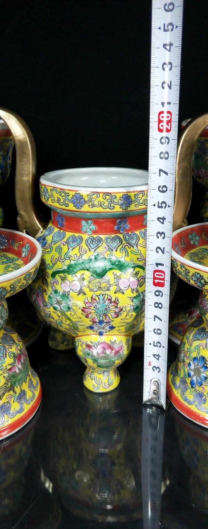 华夏古玩城 瓷器 其它 > 清珐琅彩五供                   描述