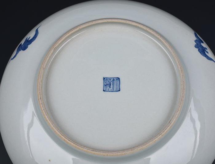 华夏古玩城 瓷器 其它 > 竹溪道人王步釉里红鲇鱼盘 艺术类别:单色釉