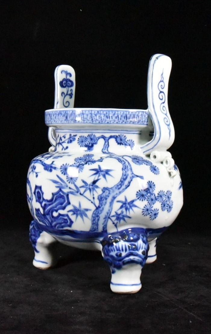 明代宣德青花松竹梅香炉 26x19.5cm