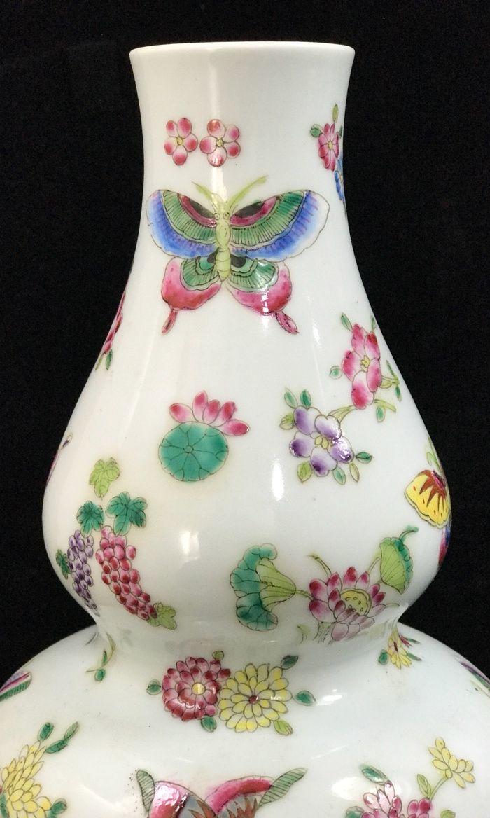 清雍正粉彩花蝶纹葫芦瓶 30 amp 10008 14