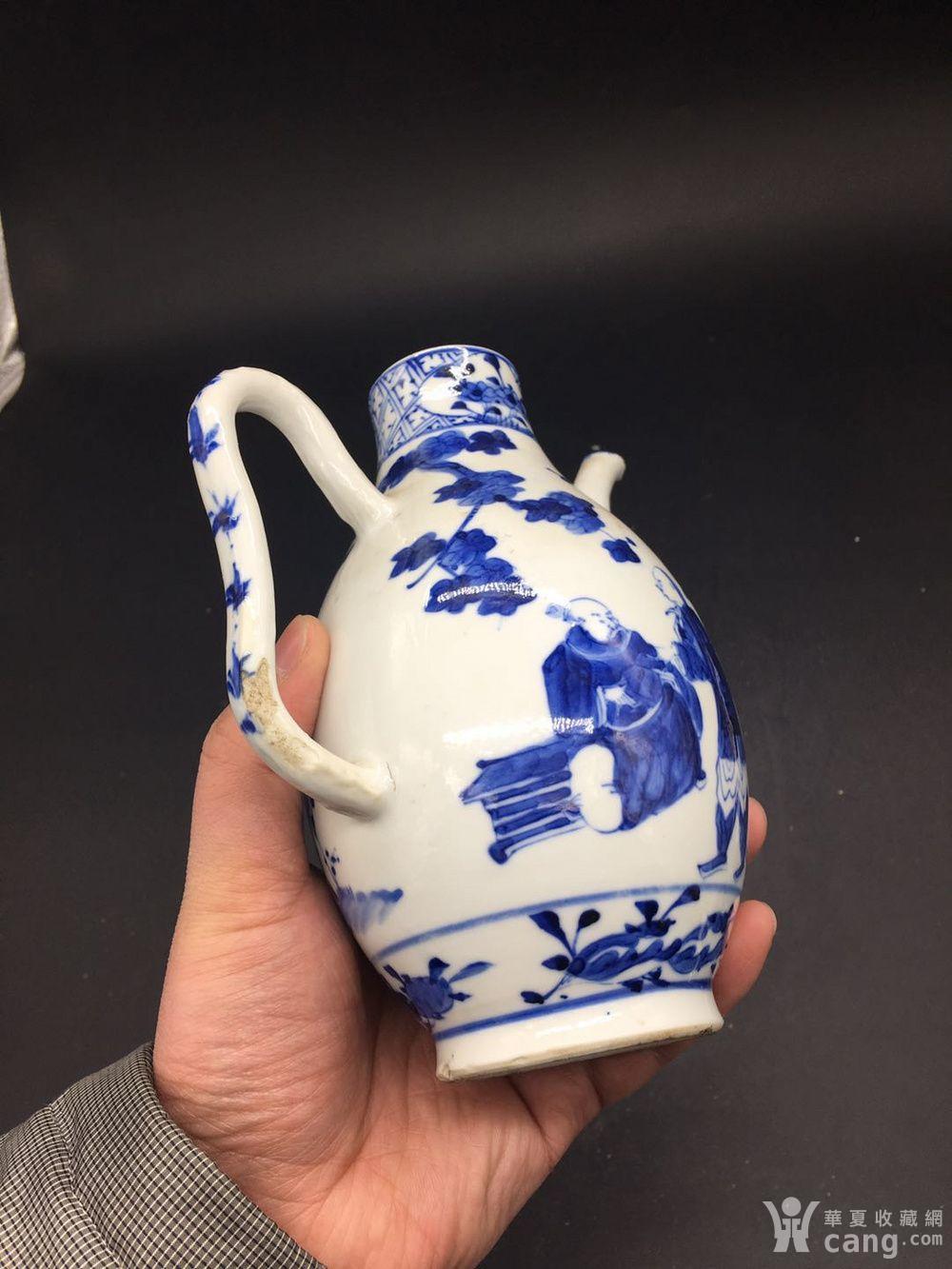 清代青花人物壶