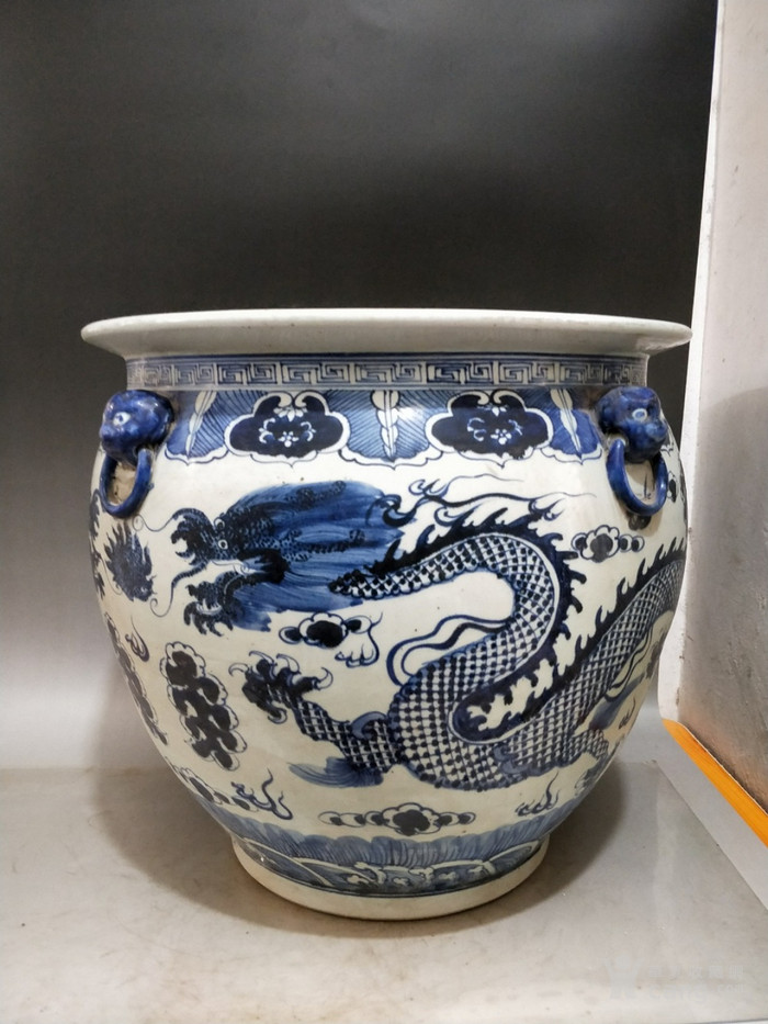 元代青花龙纹兽头大鱼缸