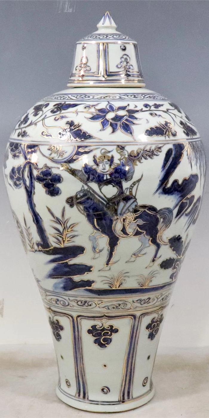 元青花描金鬼谷子下山梅瓶一对