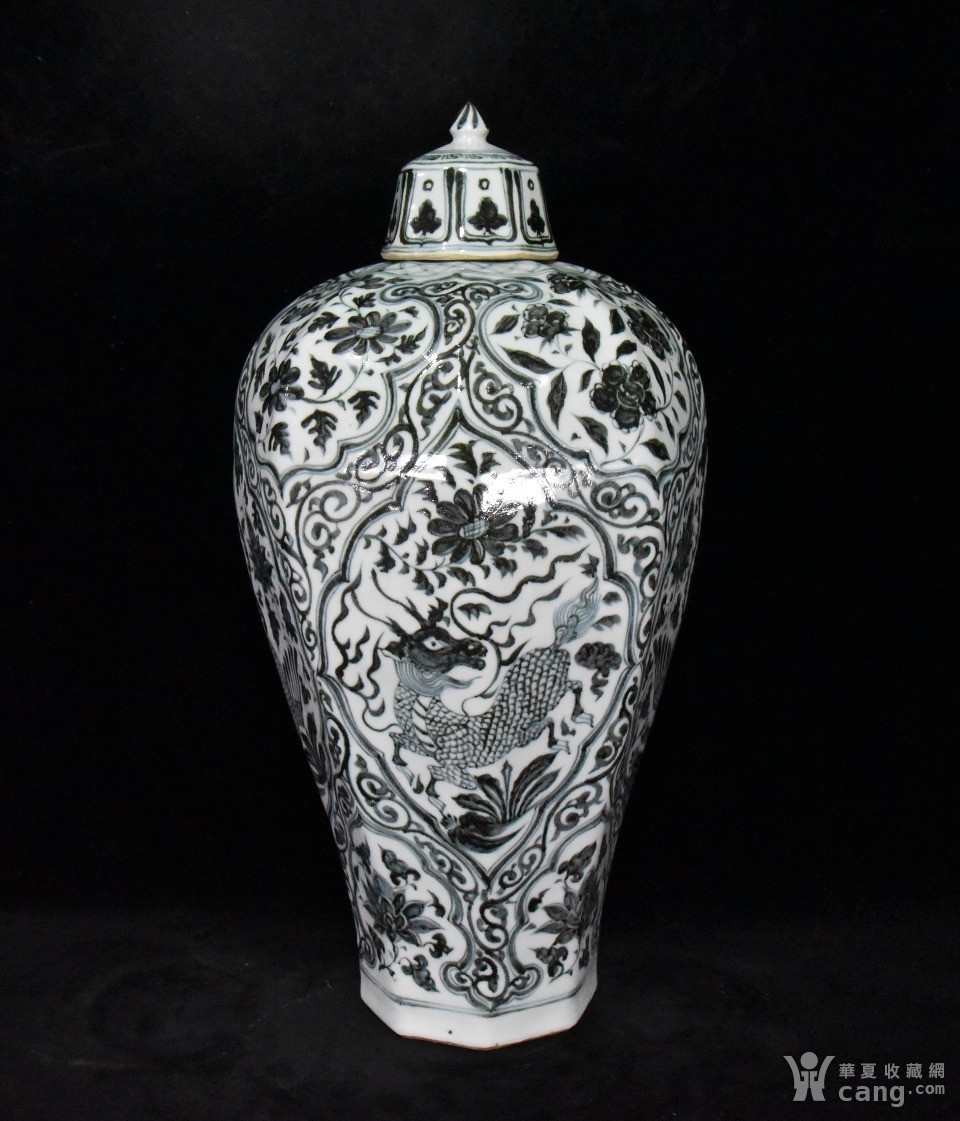 华夏古玩城 瓷器 其它 > 明代洪武青花凤纹麒麟八方梅瓶一对 一八二三