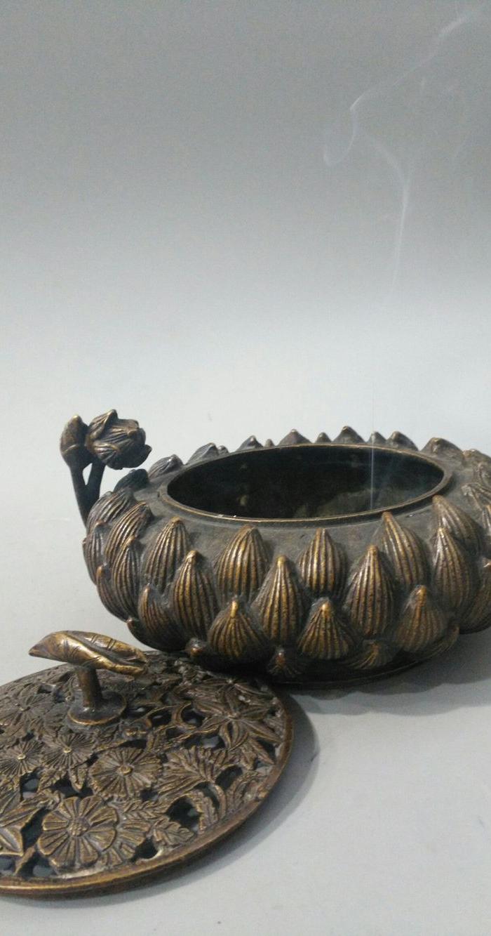莲花熏香炉 一件