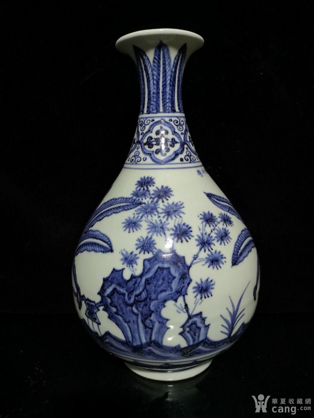 明宣德青花花卉玉壶春瓶