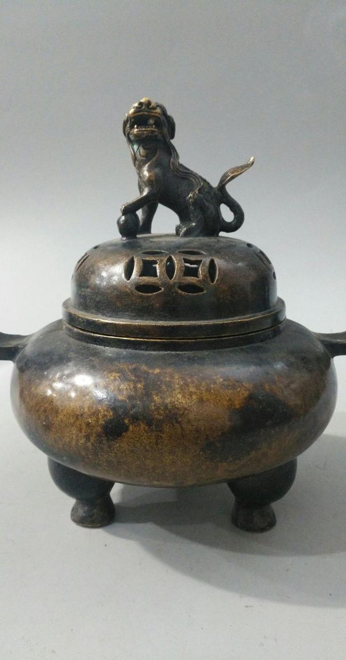 华夏古玩城 铜器 其它 > 水云居款 狮事如意 鼎炉熏香炉