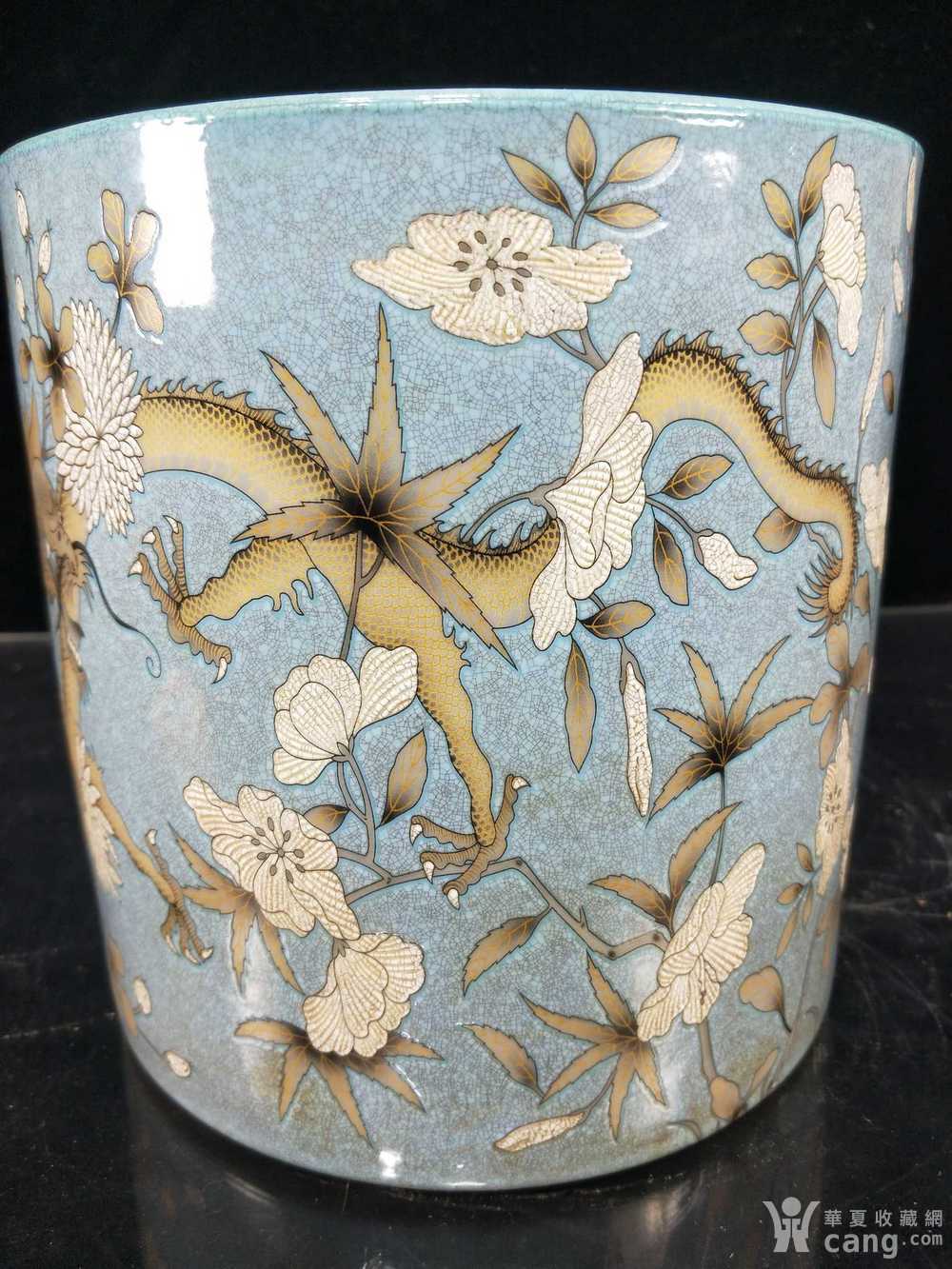 大雅斋粉彩龙纹笔筒