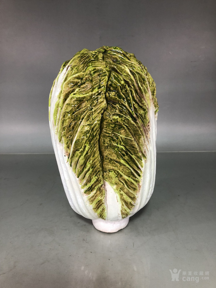 q代乾隆粉彩雕刻白菜《寓意百财》