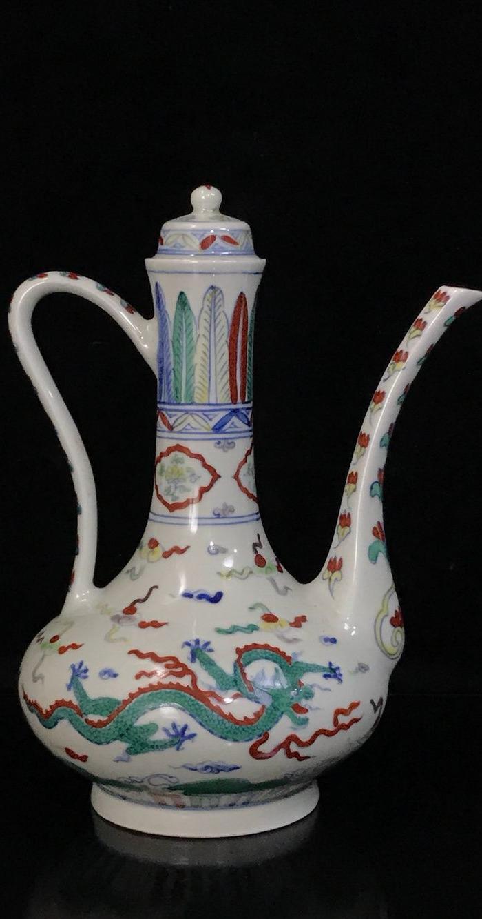 明成化斗彩龙纹执壶21.5 14.