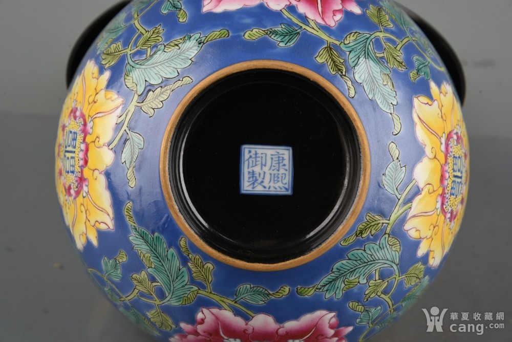 工艺品 瓷器 清康熙兰地珐琅彩描金缠枝花福字纹碗