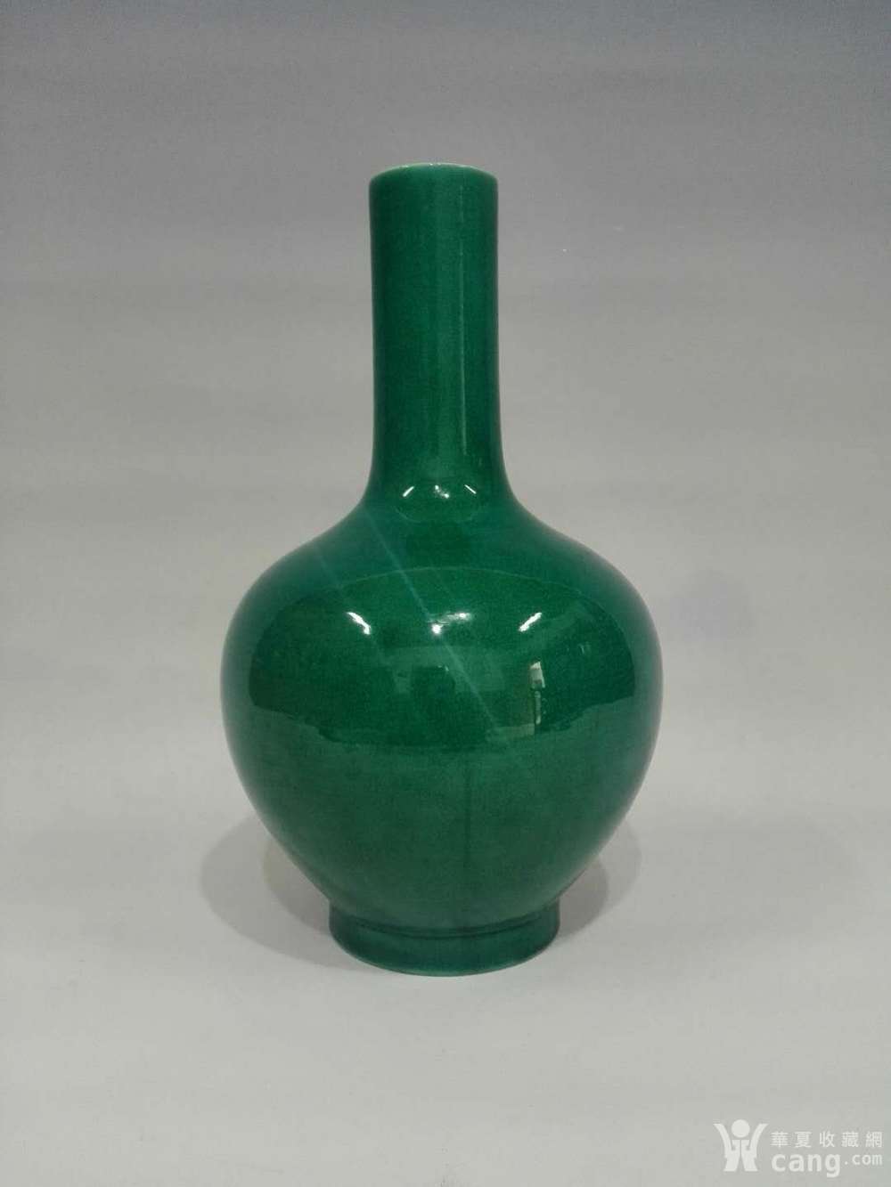 光绪郎窑绿天球瓶_鉴定频道_华夏收藏网